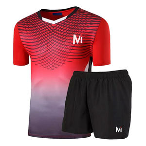 Ensemble d'uniformes de football personnalisés haut de gamme 100 % polyester, maillot et short imprimés par transfert thermique, respirant, protection UV, grandes tailles - Product Image 1
