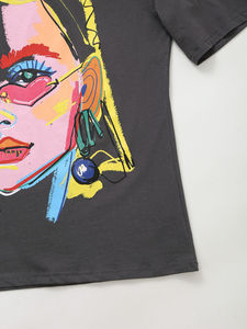Camiseta de Mujer con Diseño Abstracto de Arte Pop, Color Gris Carbón, Corte Holgado, Gráficos Neón, Estilo Urbano, Verano 2026 - Product Image 2