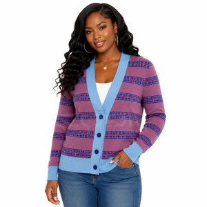 Cardigan en laine tricoté sur mesure pour sororité Cosh International, fabriqué par un fabricant de pulls en cachemire - Product Image 3