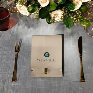 Porte-billets de luxe en cuir pur de haute qualité avec fermeture magnétique Impression de logo personnalisée pour hôtels et restaurants - Product Image 1