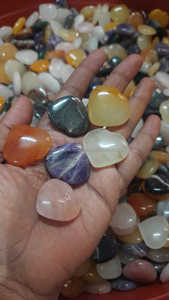 2026 Natural Crystal Gemstone Carved Worry Stone Colorful <b>Massage</b> Healing Energy <b>Ball</b> Globe Thumb Heart Stone Mini Bulk Hearts - Product Image 3