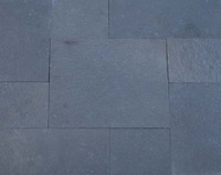 Carreaux de quartzite noir du Himachal avec bords sciés et surface naturelle pour revêtements de sol, revêtements muraux et projets extérieurs