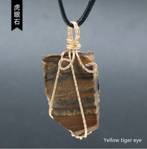 Ensemble de colliers en macramé avec cristaux bruts : Améthyste, Quartz Rose, Aventurine, Citrine, Fil doré, Bijoux de guérison bohèmes - Product Image 4