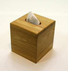 Porta pañuelos de madera artesanal de primera calidad para hotel, baño, oficina, recepción, con un aspecto atemporal. - Product Image 6