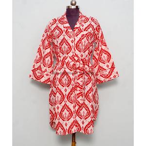 Hermosa Camisa Larga de Algodón Indio Roja para Mujer, Vestido Cruzado con Cinturón, Decoración de Botones, Estilo Simple y Dulce, Línea A, Ropa Étnica Moderna para Estar en Casa - Product Image 1