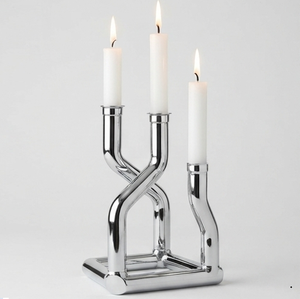 Candélabre moderne en métal argenté à 3 bras, base carrée, pour décoration de table à la maison - Product Image 1
