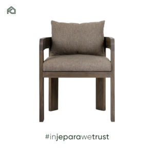 Chaise de salle à manger d'extérieur moderne et contemporaine avec structure en teck robuste et coussins épais et doux pour un confort maximal, idéale pour appartement et chambre. - Product Image 1