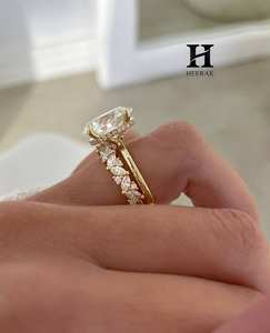 Anillo de Diamante Cultivado en Laboratorio de Corte Ovalado de Lujo de 3 Quilates con Halo Oculto, Conjunto Nupcial de Oro Amarillo de 14K, Anillo de Eternidad Marquise a Juego - Product Image 3