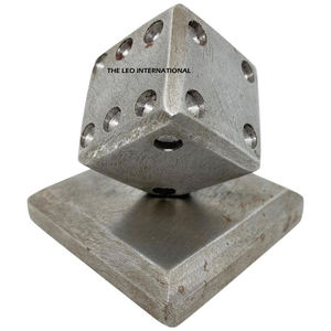 Prensapapeles Creativo de Metal con Forma de Árbol de Navidad, Decoración de Escritorio Única, Adorno de Oficina, Figura Vintage Plateada, Soporte Artístico para Papel - Product Image 5