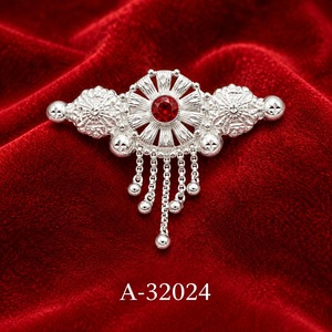Broche Floral Plateado con Cristal Rojo en el Centro, Pin de Aleación Vintage, Joyería para Mujer, Boda, Fiesta A-32024 - Product Image 1