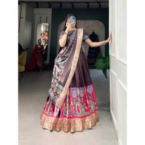 Seda Dola y estampado Kalamkari Lehenga Choli con ropa india y paquistaní Dupatta - Product Image 6