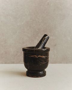 Ensemble mortier et pilon en marbre robuste pour écraser les épices, les herbes, l'ail, le piment et préparer des recettes traditionnelles - Product Image 4