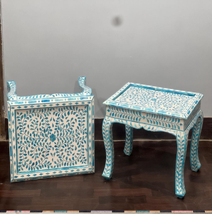 Élégante table d'appoint noire à motifs floraux avec incrustations en os, étagères ouvertes et tiroirs, disponible à prix de gros. - Product Image 5