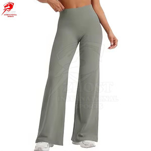 Pantalon évasé pour femme, fabriqué au Pakistan, confortable, à taille élastique, idéal pour les loisirs, les voyages et un look élégant. - Product Image 2