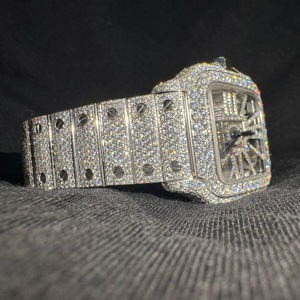 นาฬิกาโมอิสซาไนต์สุดหรู คลาสสิก แฟชั่น ขายดี ปี 2026 ขนาด 36 มม. สำหรับทุกเพศ สายสแตนเลส สีรุ้ง ตัวเลขแบบควอตซ์ สไตล์ฮิปฮอป ประดับเพชร - Product Image 1