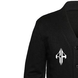 Cardigan noir en tricot à col en V avec logo blanc et rayures jaunes sur les manches pour un look décontracté unisexe en automne - Product Image 3