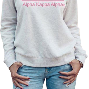 Sudadera con Cuello Redondo AKA Message, Bordado Blanco y Rosa, Prenda Personalizada para Mujeres de Hermandades Griegas - Product Image 5
