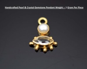 Pendentif minimaliste plaqué or 18 carats avec perle d'eau douce et perle en forme de poire et cristal pour femme, idéal pour les soirées, style chrétien - Product Image 5