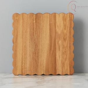 Planche à découper en bois éco-responsable, fabriquée en bois naturel, idéale pour des cuisines durables et hygiéniques - Product Image 1