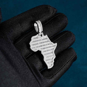 Pendentif carte de l'État du Texas, alliage plaqué rhodium, incrustation de diamants, bijou classique unisexe, cadeau - Product Image 2