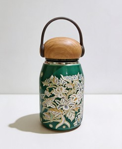 Offre Spéciale – Gobelet Isotherme 100 % Acier Inoxydable à Motifs Floraux avec Couvercle en Bois – Léger, Écologique et Portable pour Café et Thé en Voyage - Product Image 4