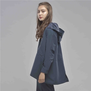 Veste de manteau à capuche détachable de mode de vêtements d'extérieur fonctionnels d'ODM pour des dames - Product Image 5