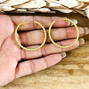 Nouvelle Arrivée Boucles d'Oreilles Créoles Torsadées Bohèmes en Laiton Plaqué Or 18 carats pour Femme, Cercle Géométrique Torsadé, Vente en Gros/OEM/ODM - Product Image 2
