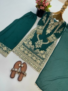 Ensemble haut, pantalon et dupatta en faux georgette avec broderie lourde et travail de sequins, entièrement cousu, avec doublure en micro-coton, tenue de fête (MHI 910) - Product Image 6