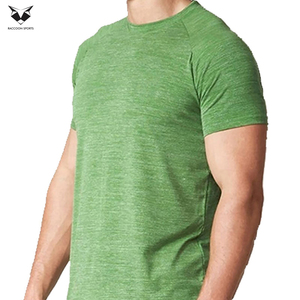 เสื้อยืดออกกำลังกายผู้ชายคอโอ แขนสั้น ผ้าสเตรช สีเขียว ปี 2026 รุ่นใหม่ล่าสุด ผลิตตามสั่ง - Product Image 2