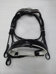 Brida de cuero para caballo de excelente calidad con cejuela patentada, disponible con cejuela tipo clincher, disponible con calidad y precio de exportación. - Product Image 4