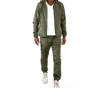 Ensemble survêtement coupe-vent décontracté à capuche avec logo personnalisé, veste légère imperméable et pantalon de jogging pour hommes et femmes - Product Image 1