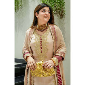 Hermoso conjunto de traje de fiesta para mujer con parte superior inferior Dupatta - Product Image 1