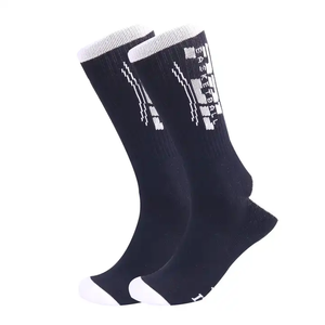 Chaussettes de sport en coton 100% pour hommes, à rayures, avec logo brodé personnalisé, respirantes, hiver, fond élastique, confortables - Product Image 2