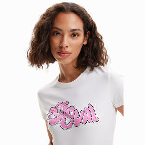 Camiseta con estampado de texto y eslogan para mujer, mezcla de algodón suave, manga corta, informal, de verano, ligera, cómoda y ajustada - Product Image 4
