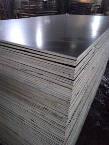 Contreplaqué marin HLC Vietnam de première qualité, multicouche, filmé, en acacia Bintagor, E1, pour la construction - Product Image 4