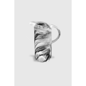 Jarra de agua de resina hecha a mano, ecológica, con efecto mármol rosa, jarra moderna para servir jugos, cócteles y como vajilla de mesa. - Product Image 5