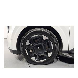 Kia Carnival 2024 de Alta Gama, Limusina de 9 Plazas, 71,796 km, Diésel, Caja de Cambios Automática, Asientos de Cuero, Volante a la Izquierda, Cámara Trasera - Product Image 5