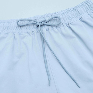 กางเกงขาสั้นลำลองเอวยางยืดสำหรับผู้ชาย น้ำหนักเบา ใส่ได้ทุกวัน ผลิตจากโรงงานโดยตรง รับสกรีนโลโก้ กางเกงขาสั้นลำลองฤดูร้อนสำหรับผู้ชาย ระบายอากาศได้ดี - Product Image 5