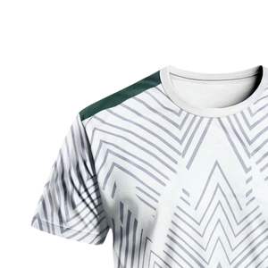Maillot de football personnalisé pour adultes à faible MOQ avec nom et numéro d'équipe, en tissu 100 % polyester, manches courtes, séchage rapide - Product Image 3