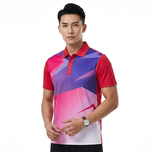 Polo de Manga Corta para Hombre, Estampado Geométrico, Secado Rápido, Estilo Deportivo, Tejido de Poliéster, Diseño Degradado Rojo, Azul y Rosa - Product Image 2