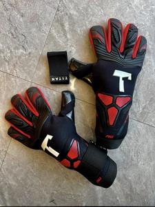 Gants de gardien de but professionnels de haute qualité en latex allemand 4 mm avec fermeture auto-agrippante pour les sports de plein air - Product Image 6