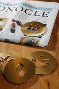 Posavasos de Metal Martillado, Juego de Posavasos de Latón con Acabado Martillado, Posavasos de Mesa Hechos a Mano, Posavasos de Latón con Textura Martillada - Product Image 2