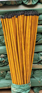 Manche de balai en bois avec embout en plastique noir, poils durs enduits de PVC, durable, usage domestique, style basique, nettoyage des sols - Product Image 4
