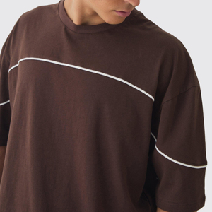เสื้อยืดผู้ชายทรงสลิมฟิต แขนสั้น ผ้าถัก 100% คอตตอน เนื้อหนา 180 กรัม สกรีนโลโก้ตามสั่ง แห้งเร็ว ระบายอากาศดี ผลิตในปากีสถาน - Product Image 6