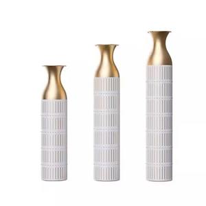 Jarrón de metal de diseño, florero decorativo de lujo para centro de mesa, para arreglos florales de boda - Product Image 3