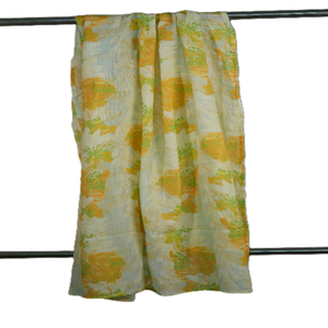 ผ้าพันคอสี่เหลี่ยมสีแดงลายพิมพ์น่ารักแบบกำหนดเองเป็นมิตรกับสิ่งแวดล้อมสำหรับผู้หญิง ขายส่ง ทำจากผ้าฝ้ายนำกลับมาใช้ใหม่และรีไซเคิลได้ - Product Image 2