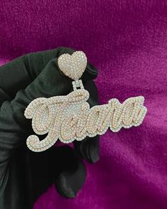 Colgante de Moissanita con Corte Esmeralda Personalizado con Certificado IGI, Plata 925, Totalmente VVS, Engaste de Garras, Estilo Hip Hop - Product Image 4