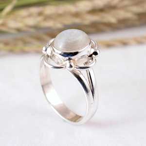 Handmade 925 Sterling Silver <b>Rainbow</b> Moonstone Ring Natural Oval Blue Flash Wedding Engagement Band Heart Filigree Boho Hippie - Product Image 4