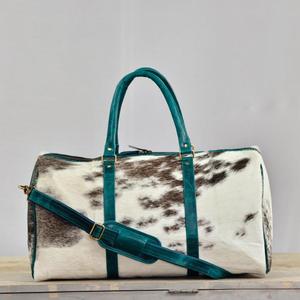 Bolsa de Viaje de Cuero Vacuno con Asas Marrones, Cierre de Cremallera, Gran Capacidad, Bolsa de Fin de Semana - Product Image 1