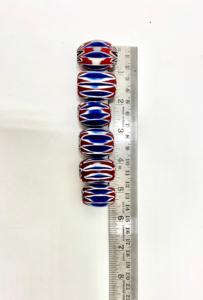 Cuentas de vidrio estilo antiguo con patrones de herencia ricos. Perfectas para crear piezas de joyería únicas e inspiradas en lo vintage. - Product Image 3